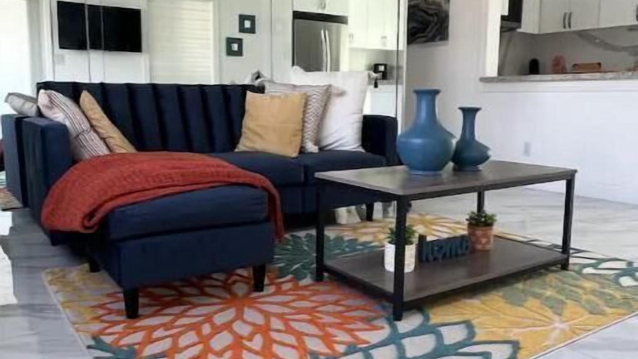 Photo of Livingroom in Pembroke Park
