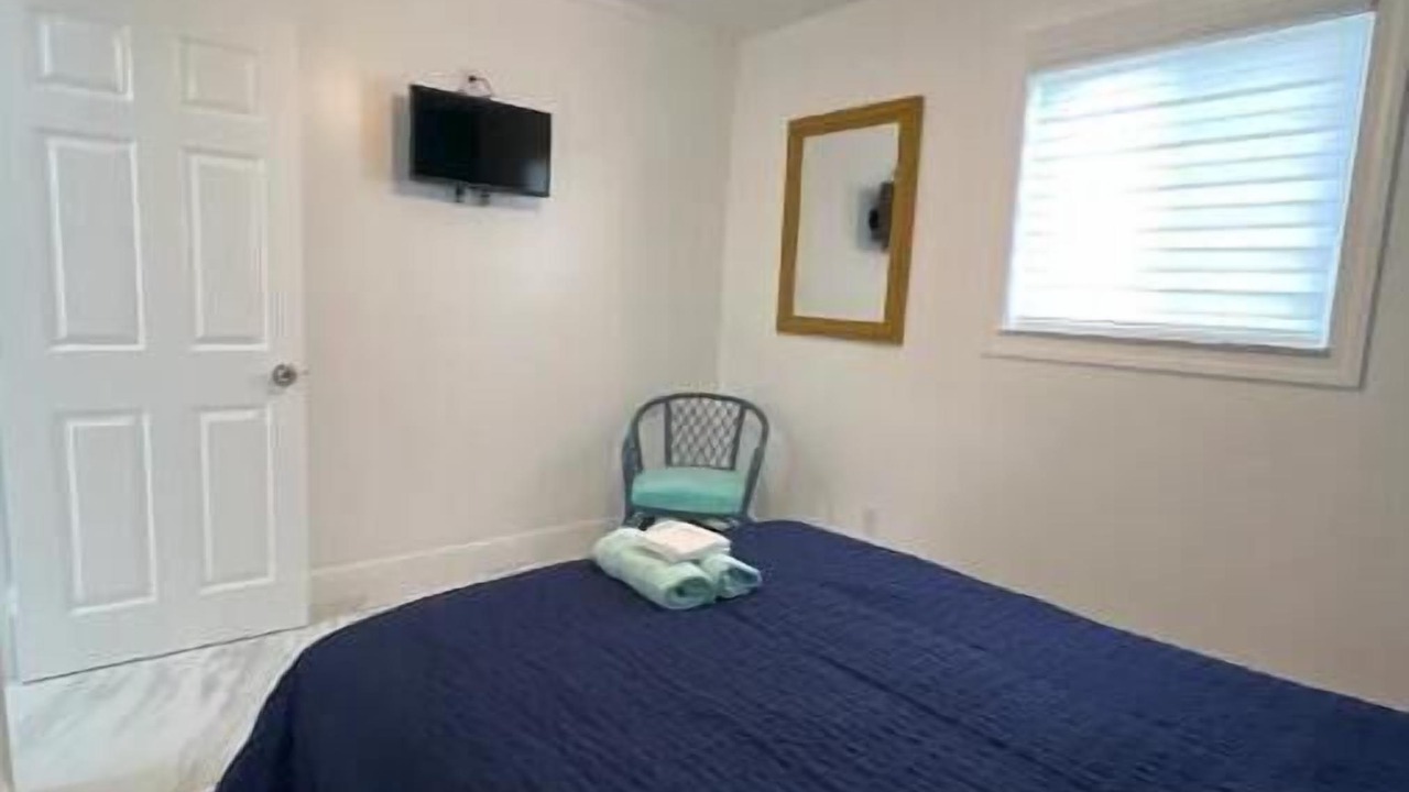 Photo of Bedroom in Pembroke Park