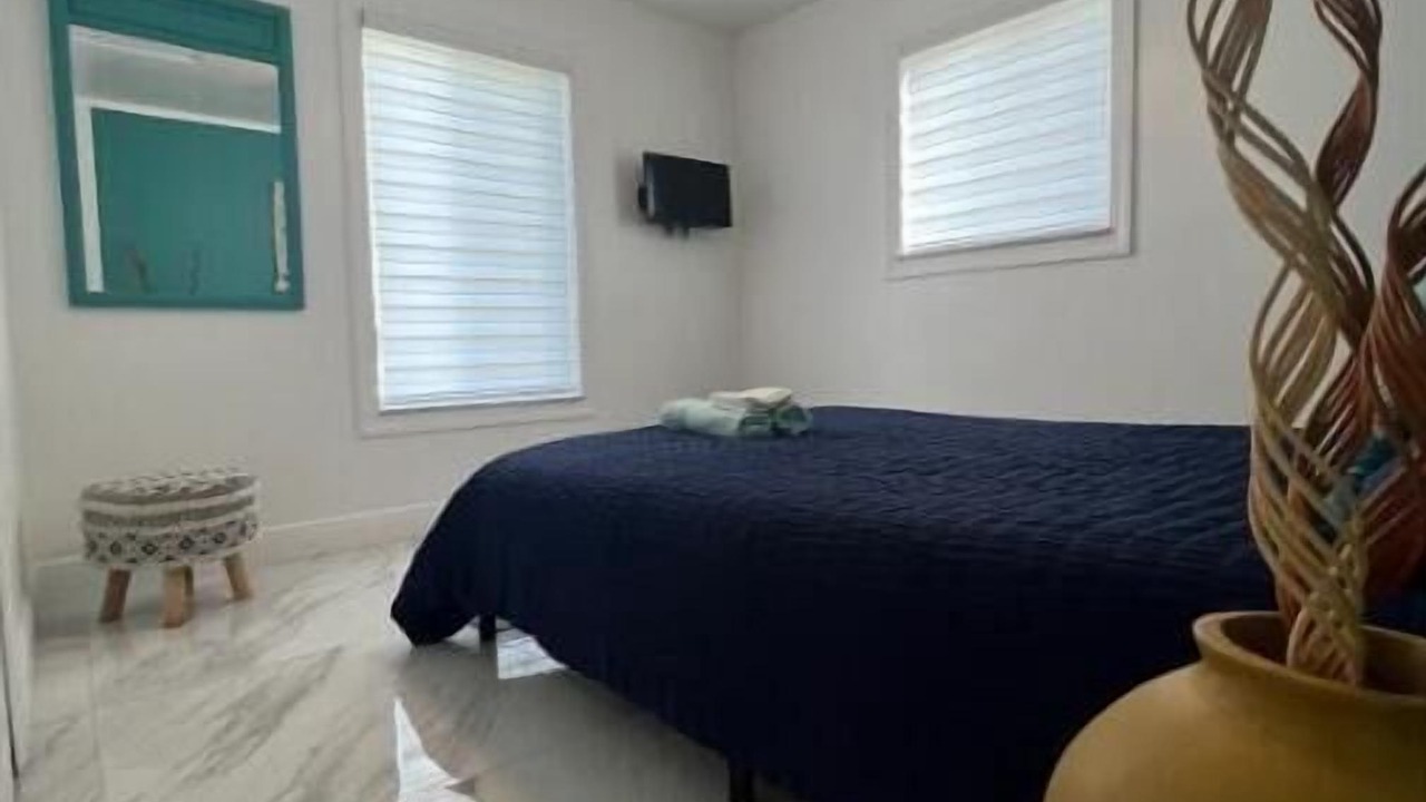 Photo of Bedroom in Pembroke Park