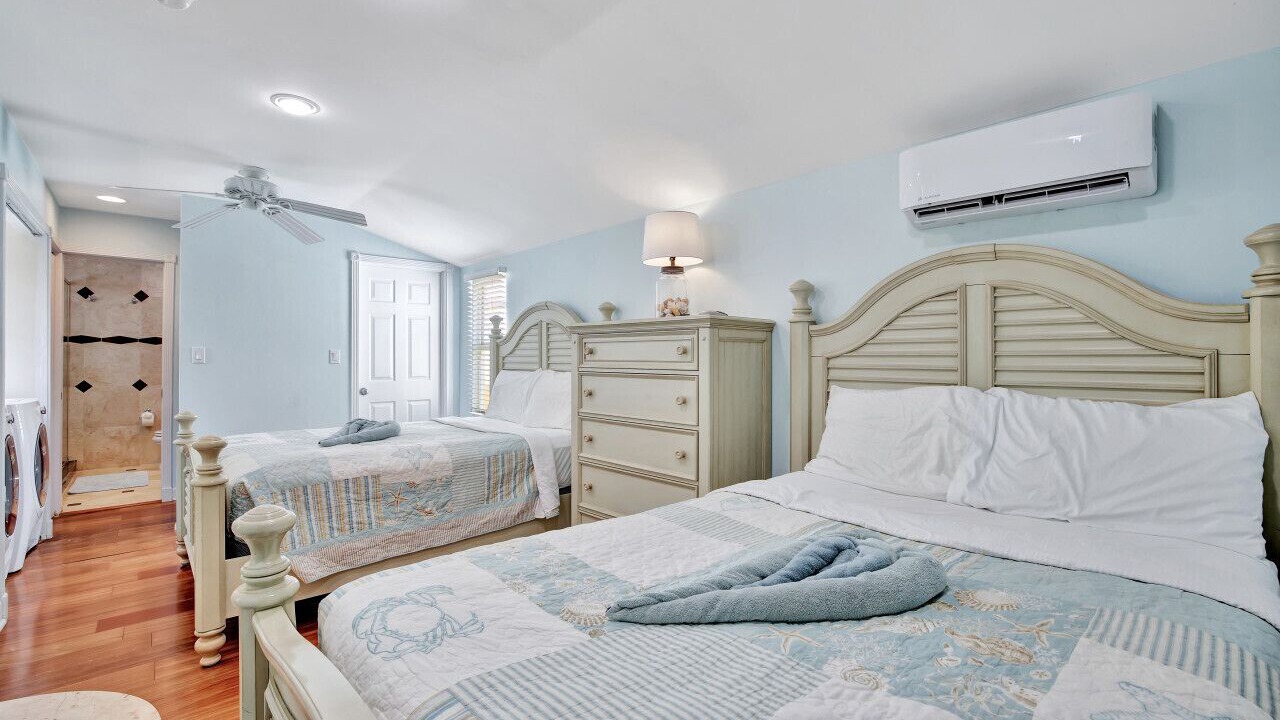 Photo of Bedroom in Lake Ridge