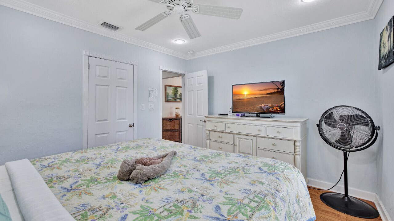 Photo of Bedroom in Lake Ridge