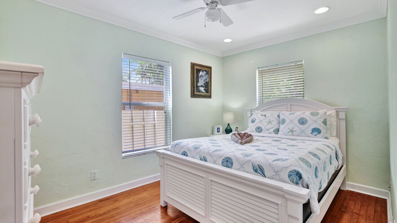 Photo of Bedroom in Lake Ridge