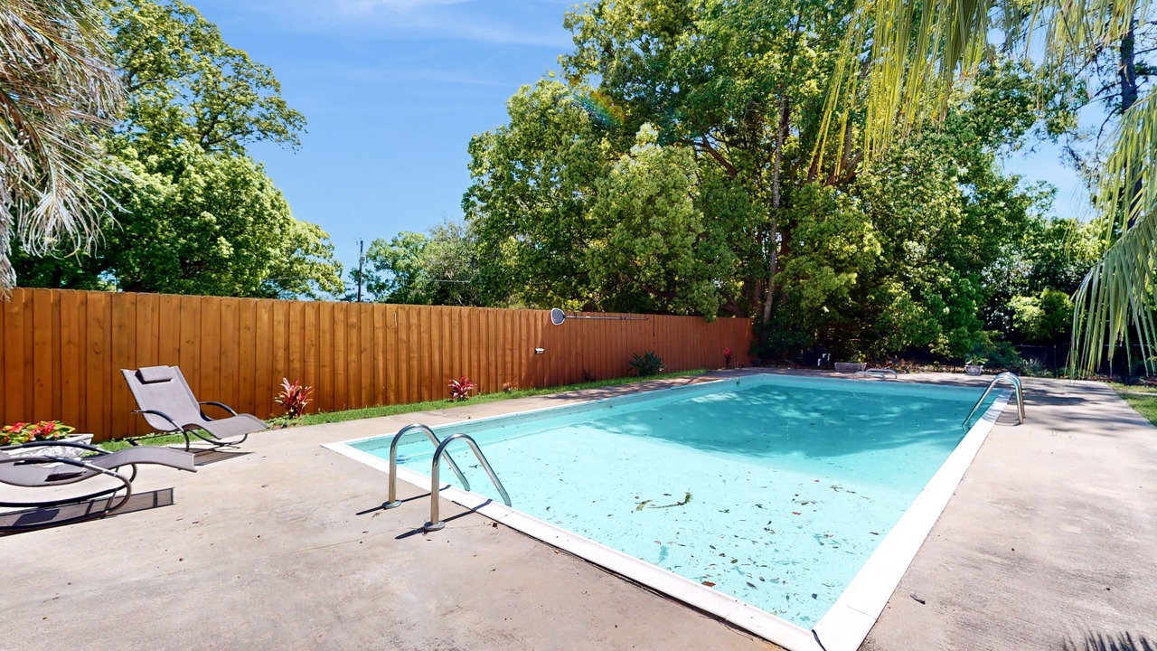Photo of Outdoor in Fort King District