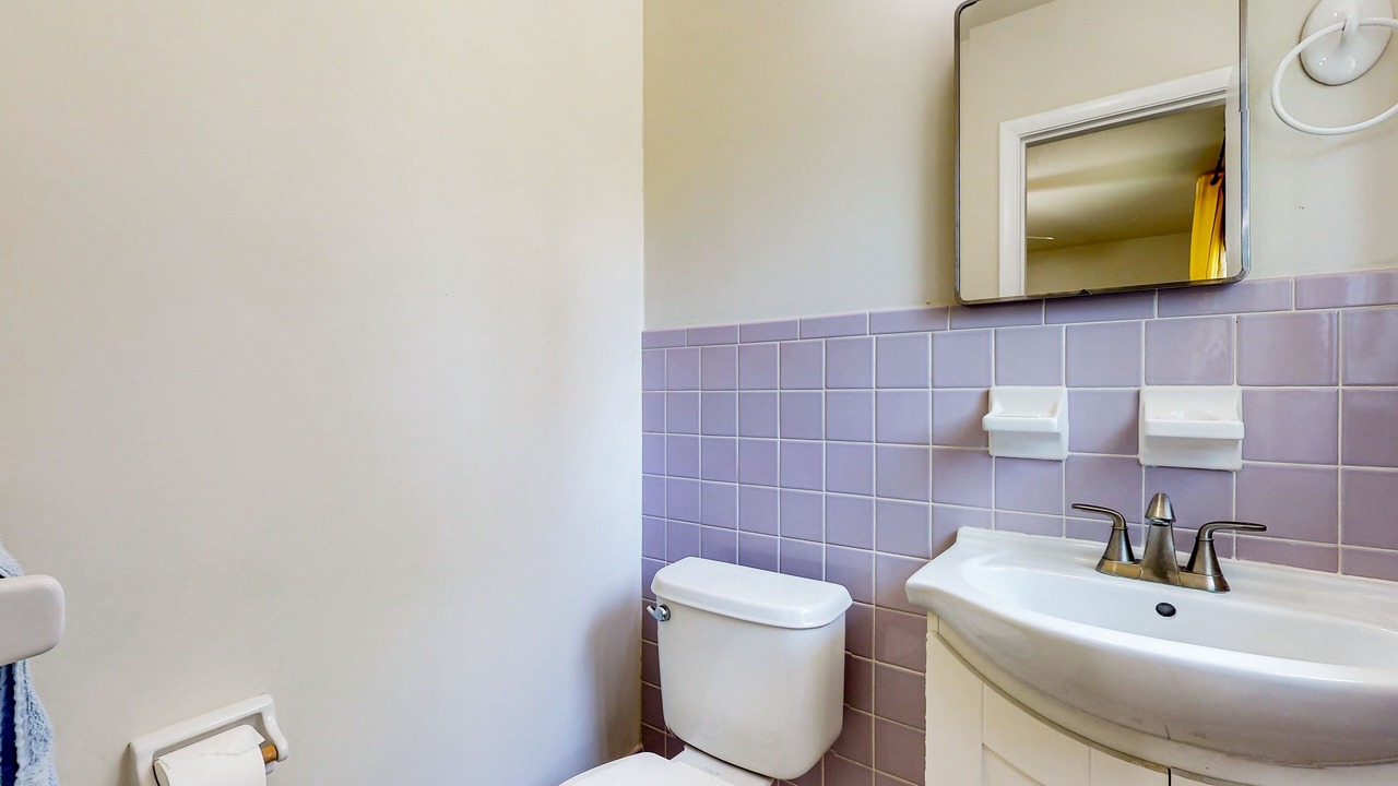 Photo of Bathroom in Fort King District
