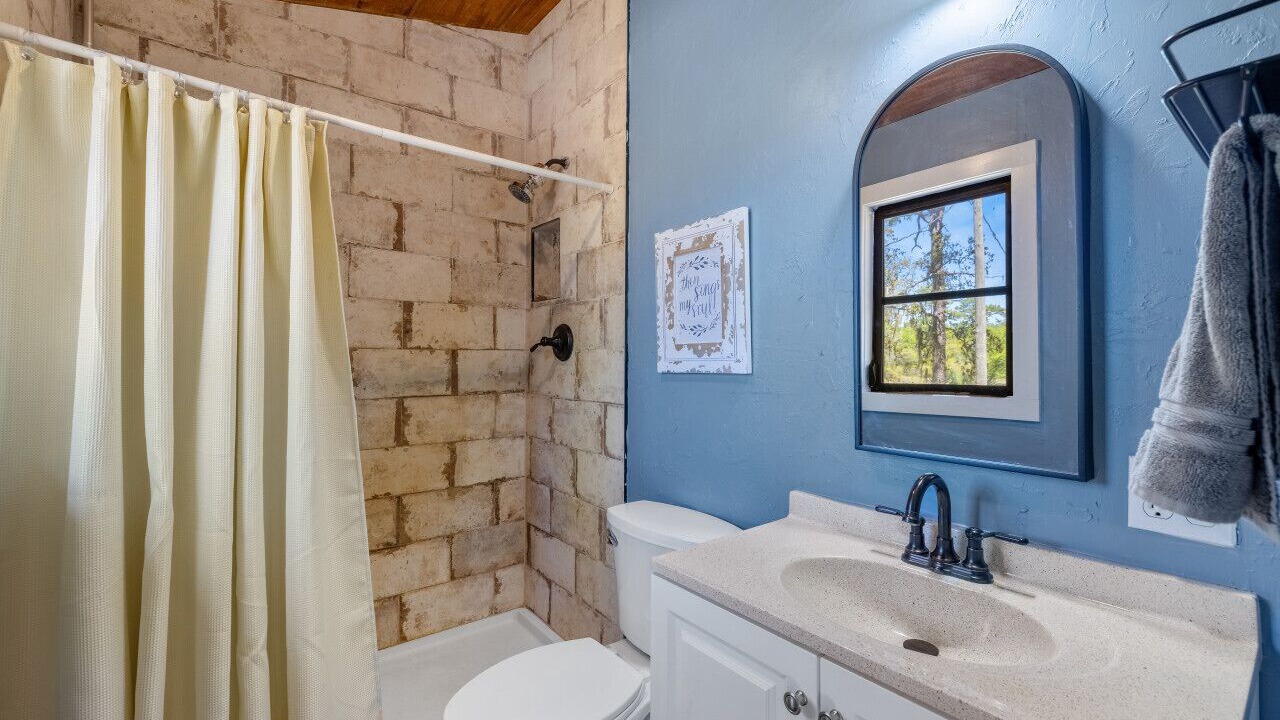 Photo of Bathroom in Cedar Key