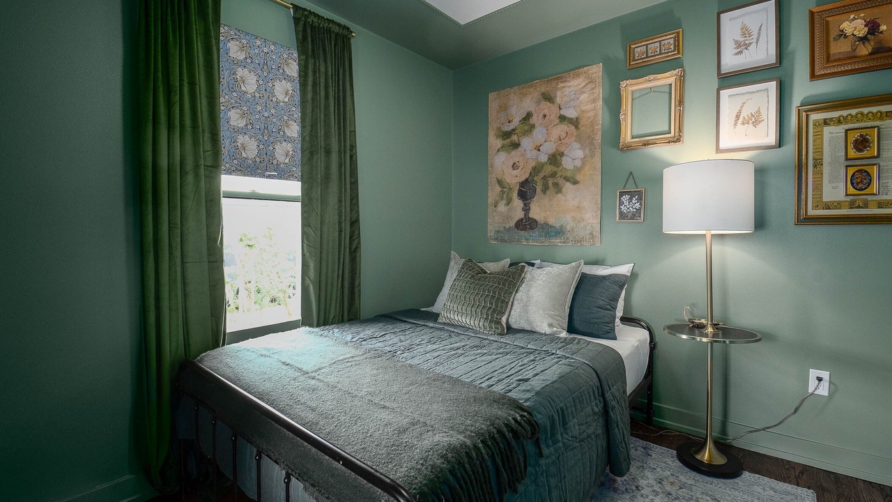Photo of Bedroom in Dixieland