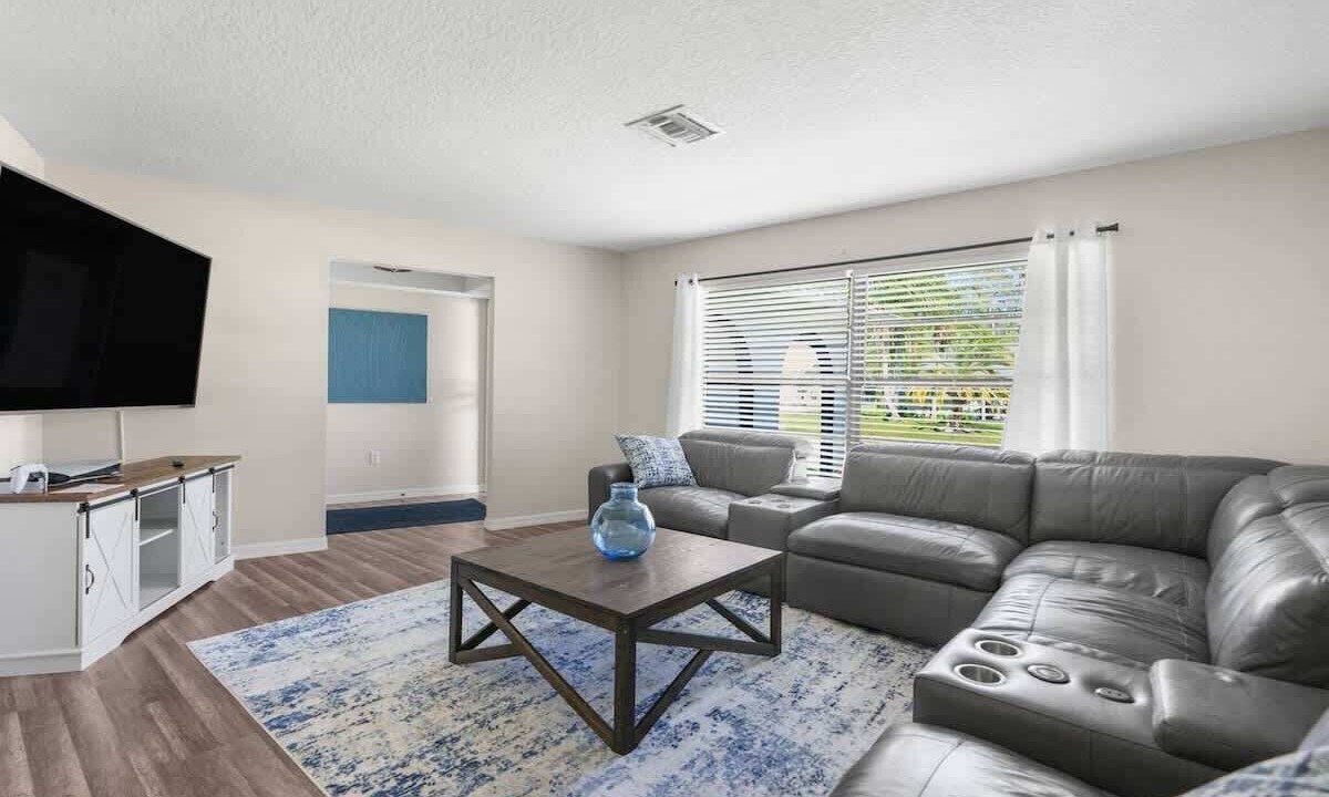 Photo of Livingroom in Hudson