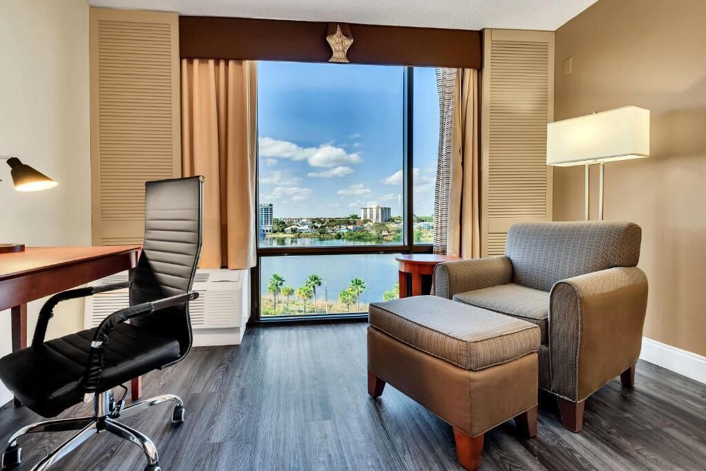Photo of Livingroom in Florida Center