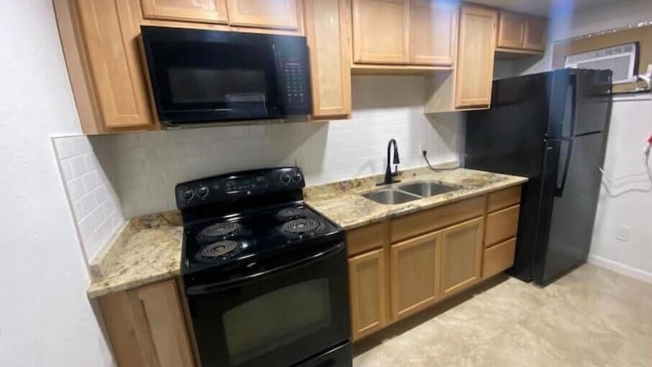 Photo of Kitchen in Bearss Plaza