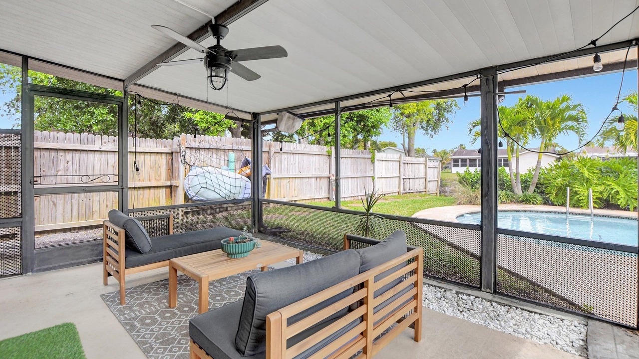 Photo of Patio Balcony in Sandalfoot Cove