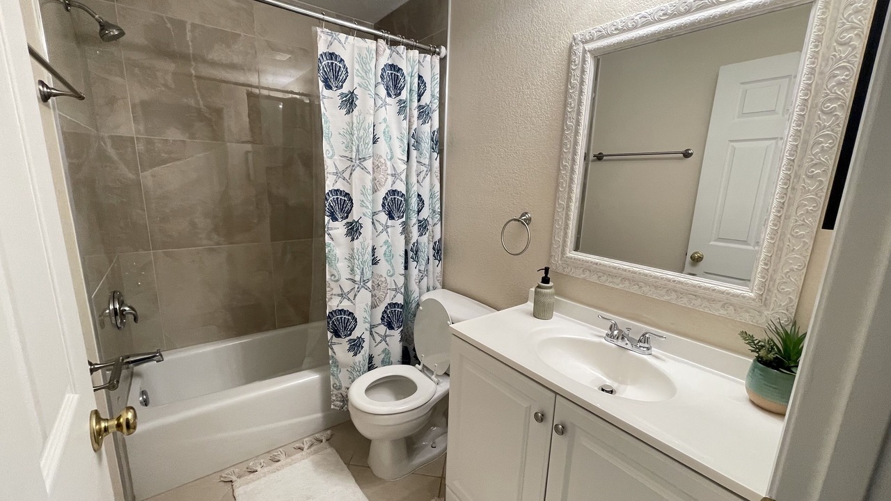 Photo of Bathroom in Englewood East