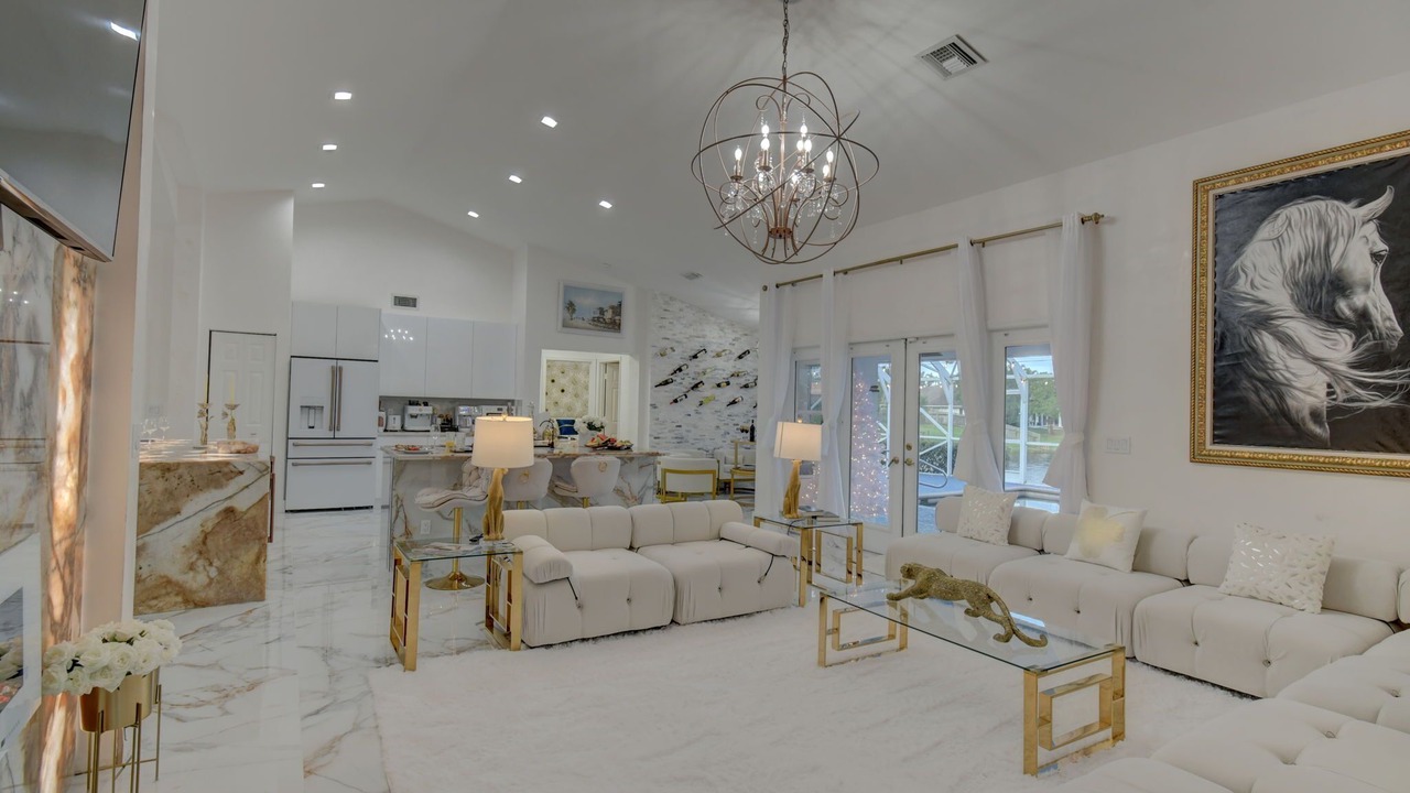 Photo of Livingroom in Greenview Shores