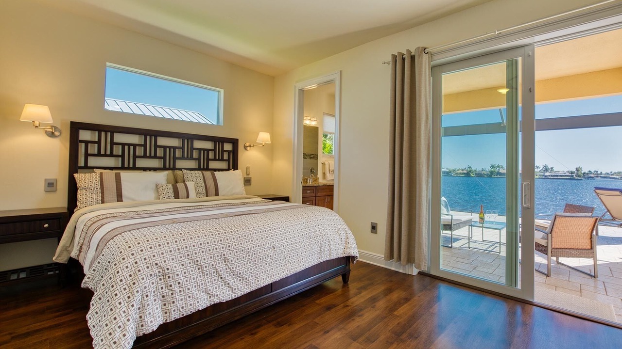 Photo of Bedroom in Eight Lakes