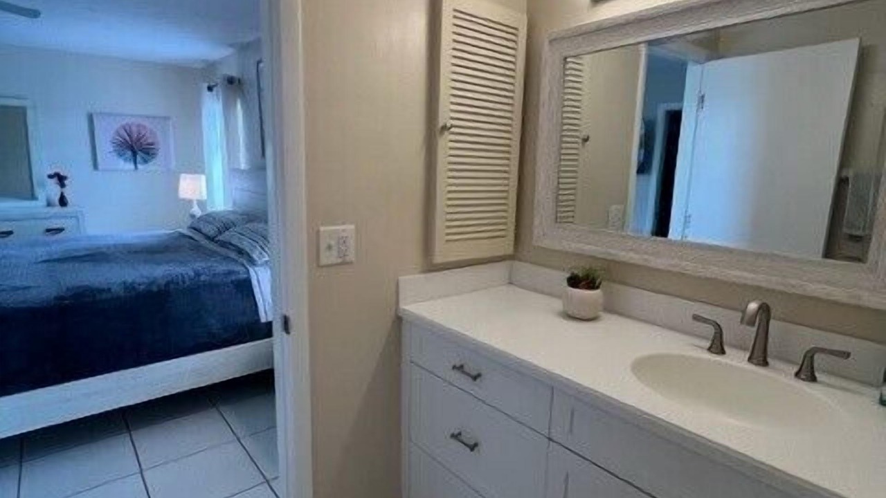 Photo of Bathroom in Gulf Gate Woods