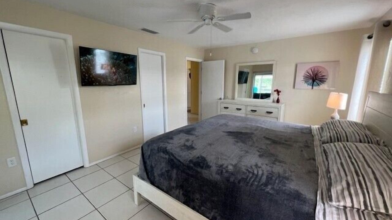 Photo of Bedroom in Gulf Gate Woods