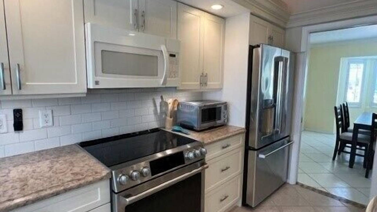 Photo of Kitchen in Gulf Gate Woods