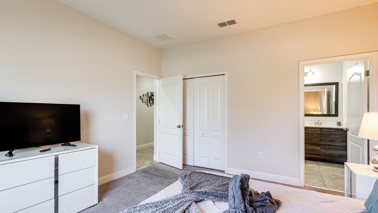 Photo of Bedroom in Haines City