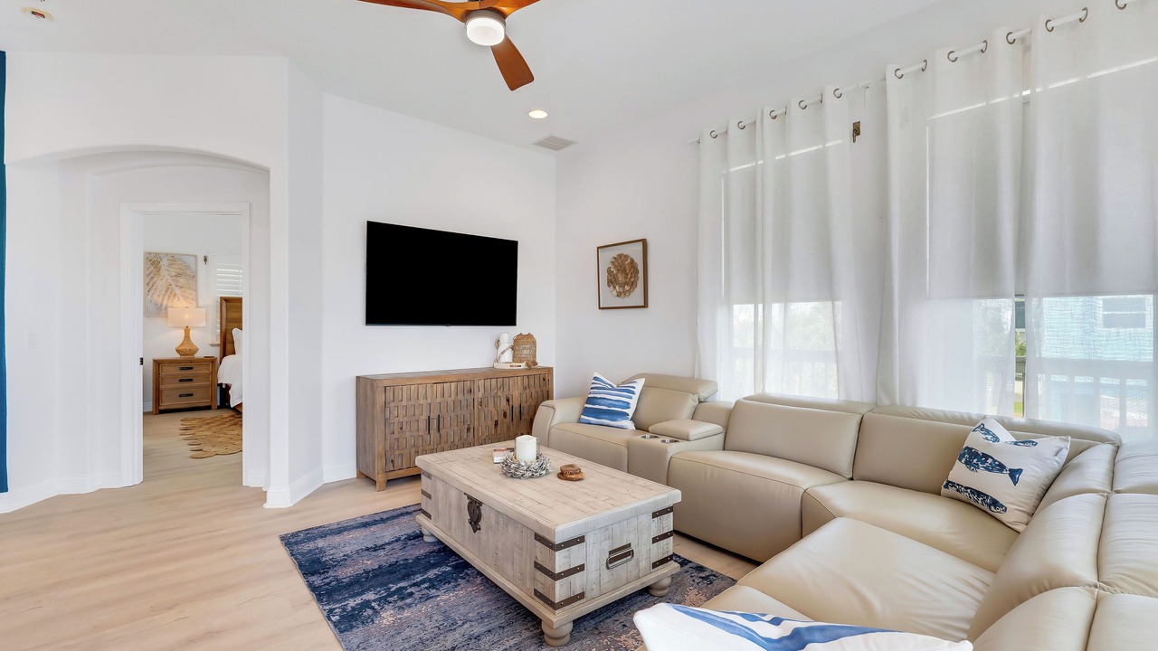 Photo of Livingroom in Marineland Acres