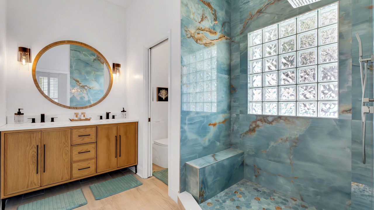 Photo of Bathroom in Marineland Acres