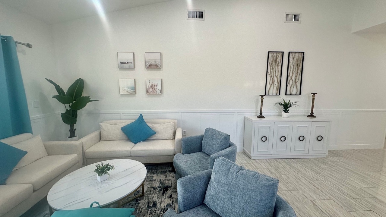 Photo of Livingroom in Harris