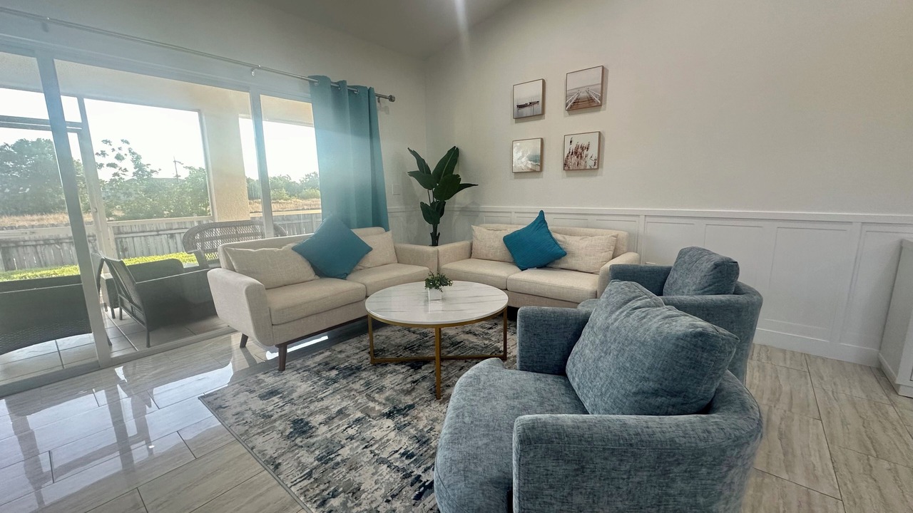 Photo of Livingroom in Harris