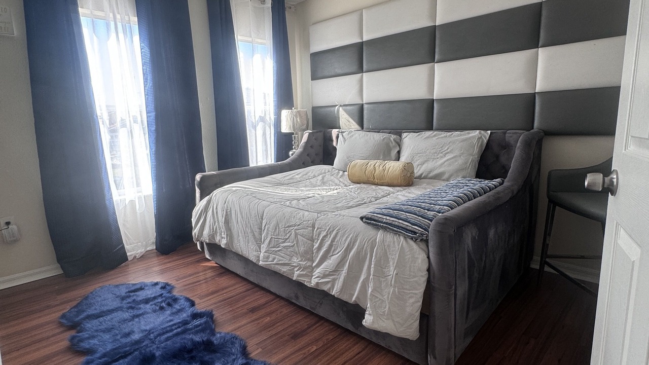 Photo of Bedroom in Lake Berkley