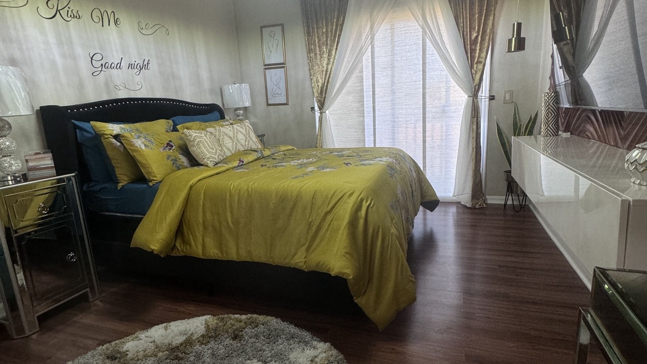 Photo of Bedroom in Lake Berkley