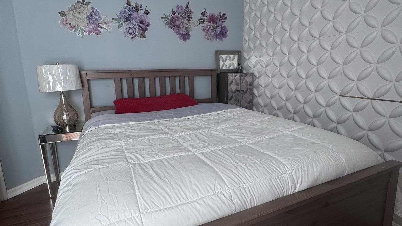 Photo of Bedroom in Lake Berkley