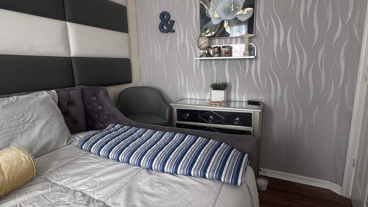 Photo of Bedroom in Lake Berkley