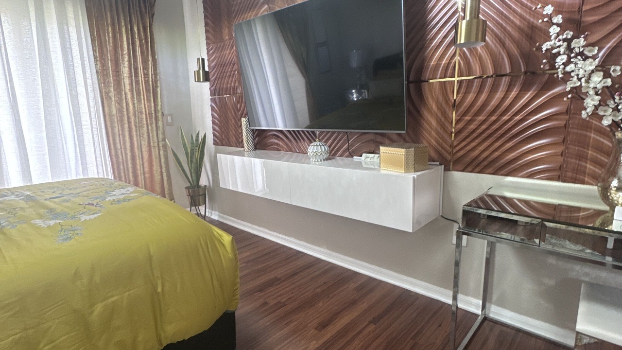 Photo of Bedroom in Lake Berkley