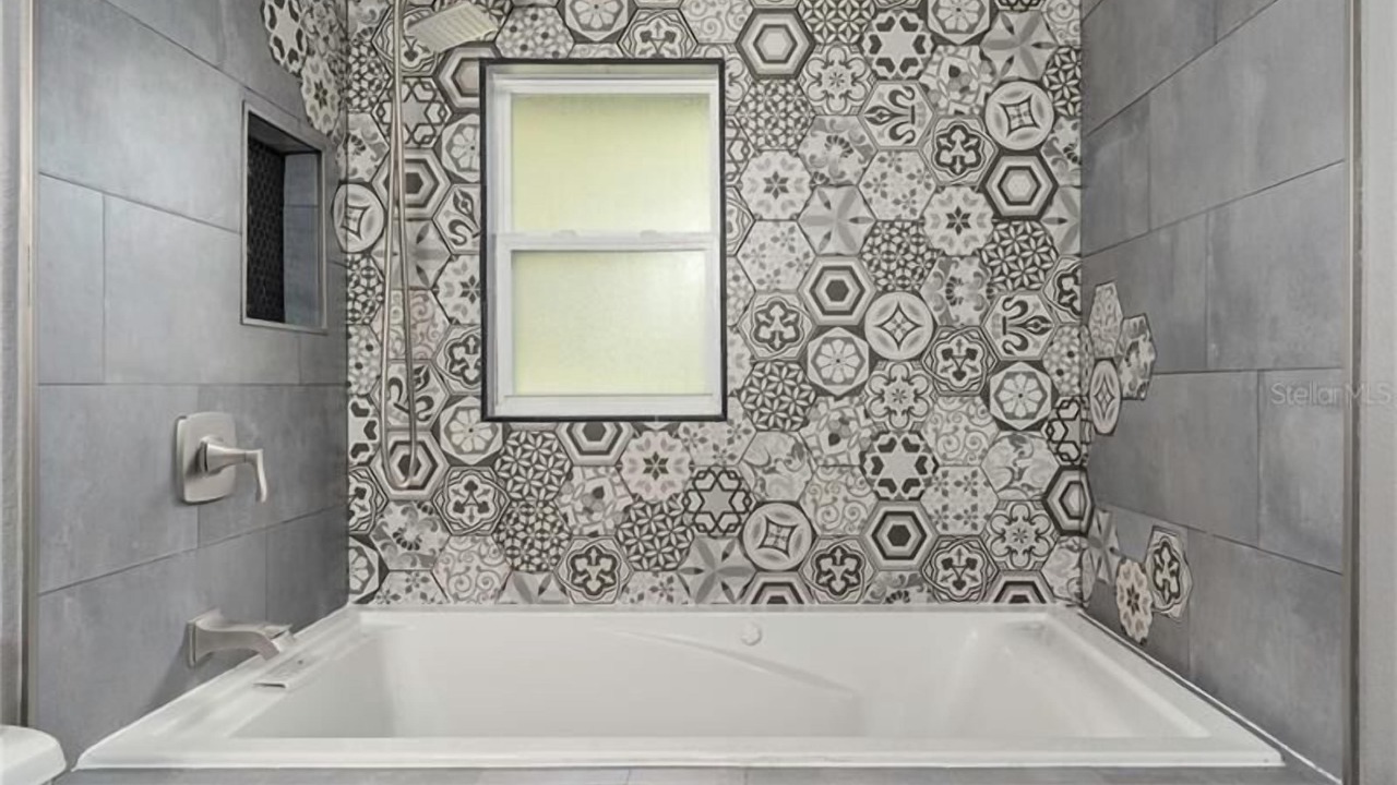 Photo of Bathroom in Lakeland