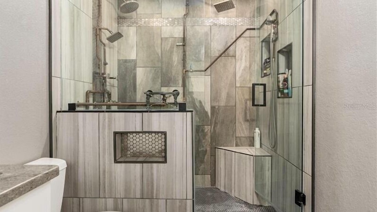 Photo of Bathroom in Lakeland