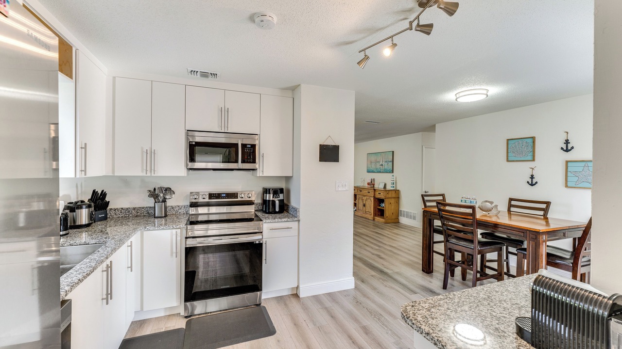 Photo of Kitchen in Greenbriar Estates