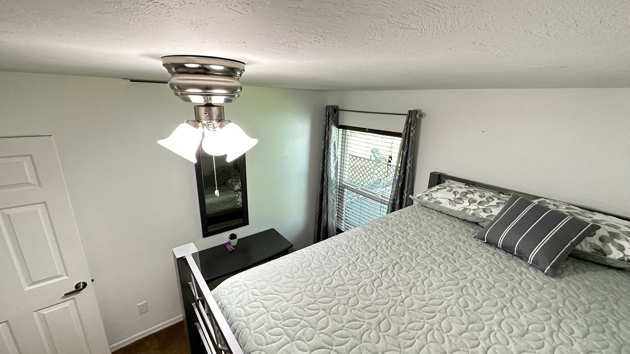 Photo of Bedroom in Golden Gate