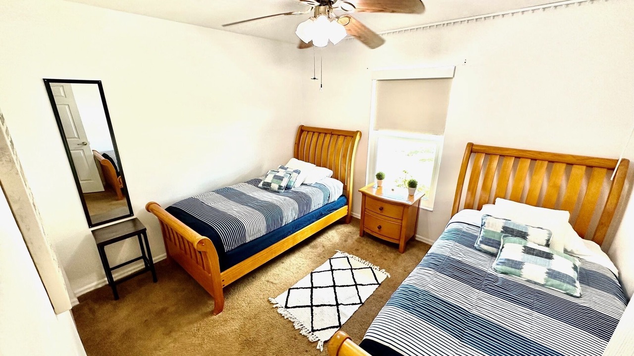 Photo of Bedroom in Golden Gate