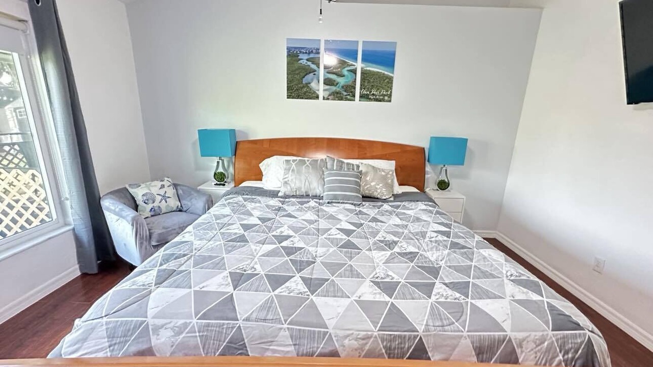 Photo of Bedroom in Golden Gate