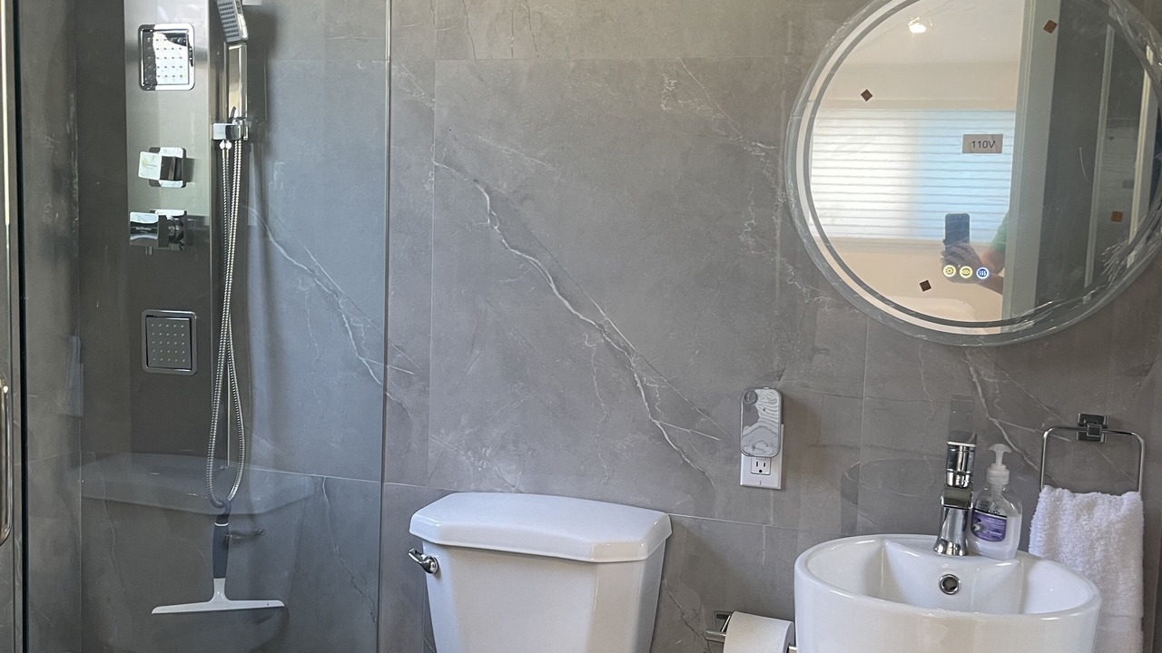 Photo of Bathroom in Melaleuca Gardens