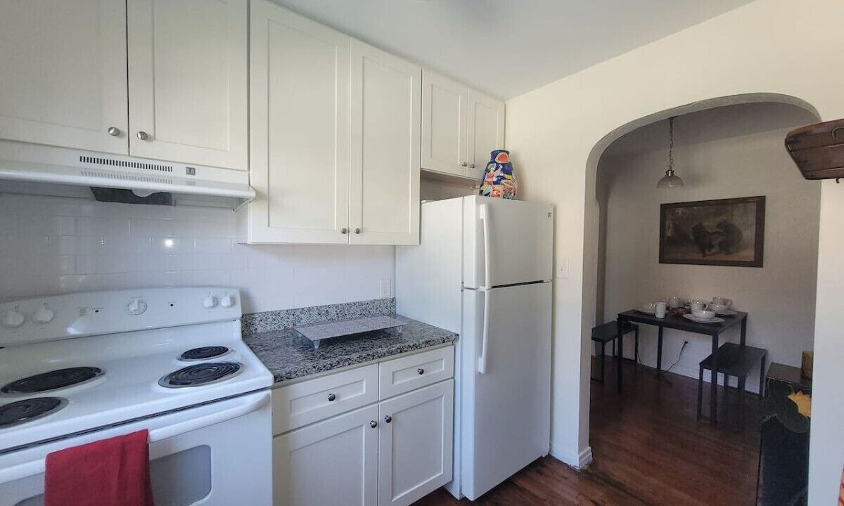 Photo of Kitchen in Crescent Lake