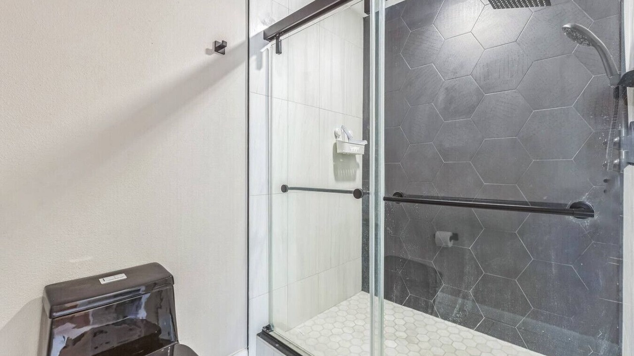 Photo of Bathroom in Crescent Lake