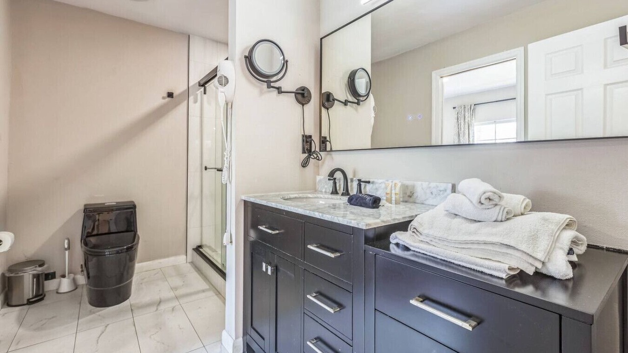 Photo of Bathroom in Crescent Lake