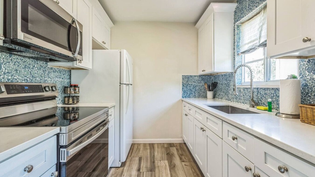 Photo of Kitchen in Crescent Lake