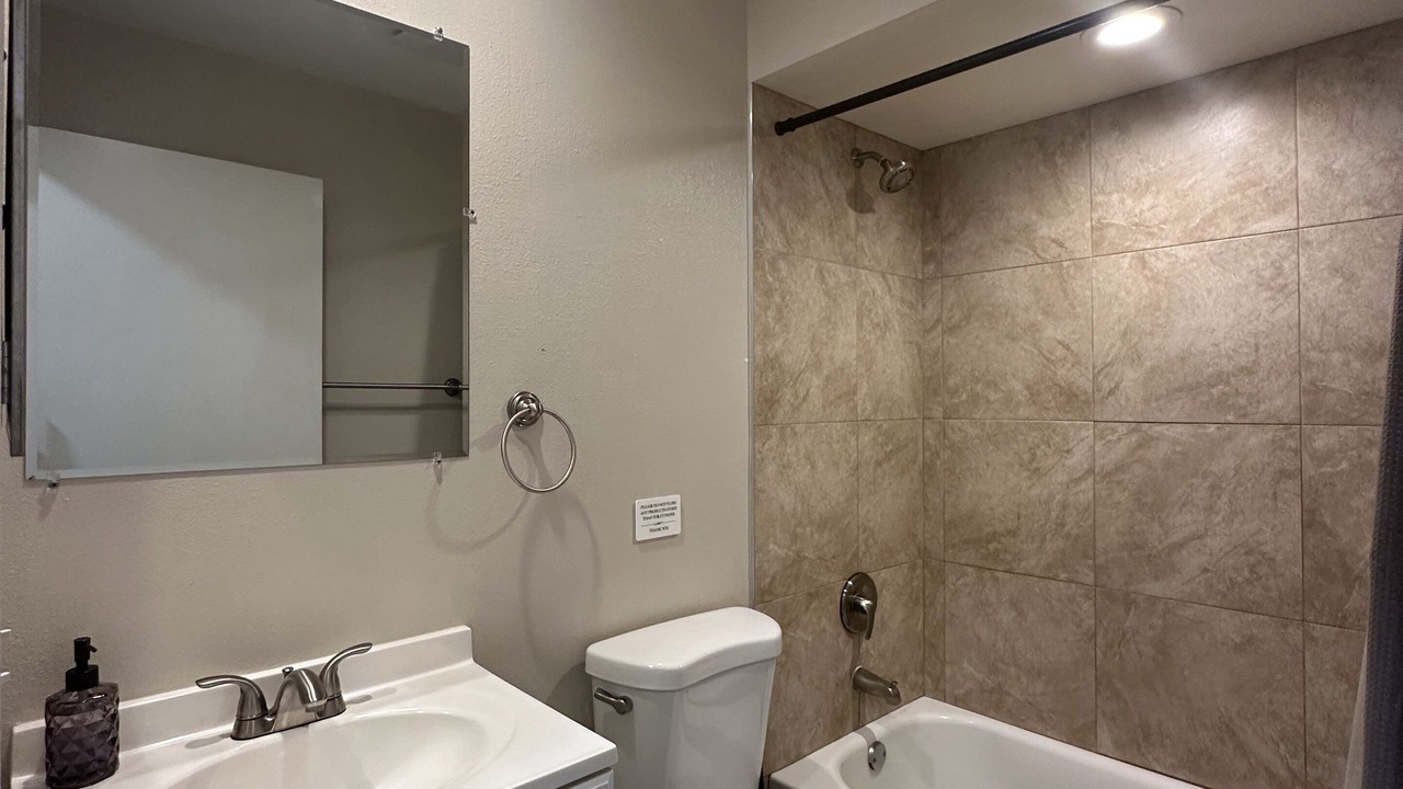 Photo of Bathroom in Dixieland