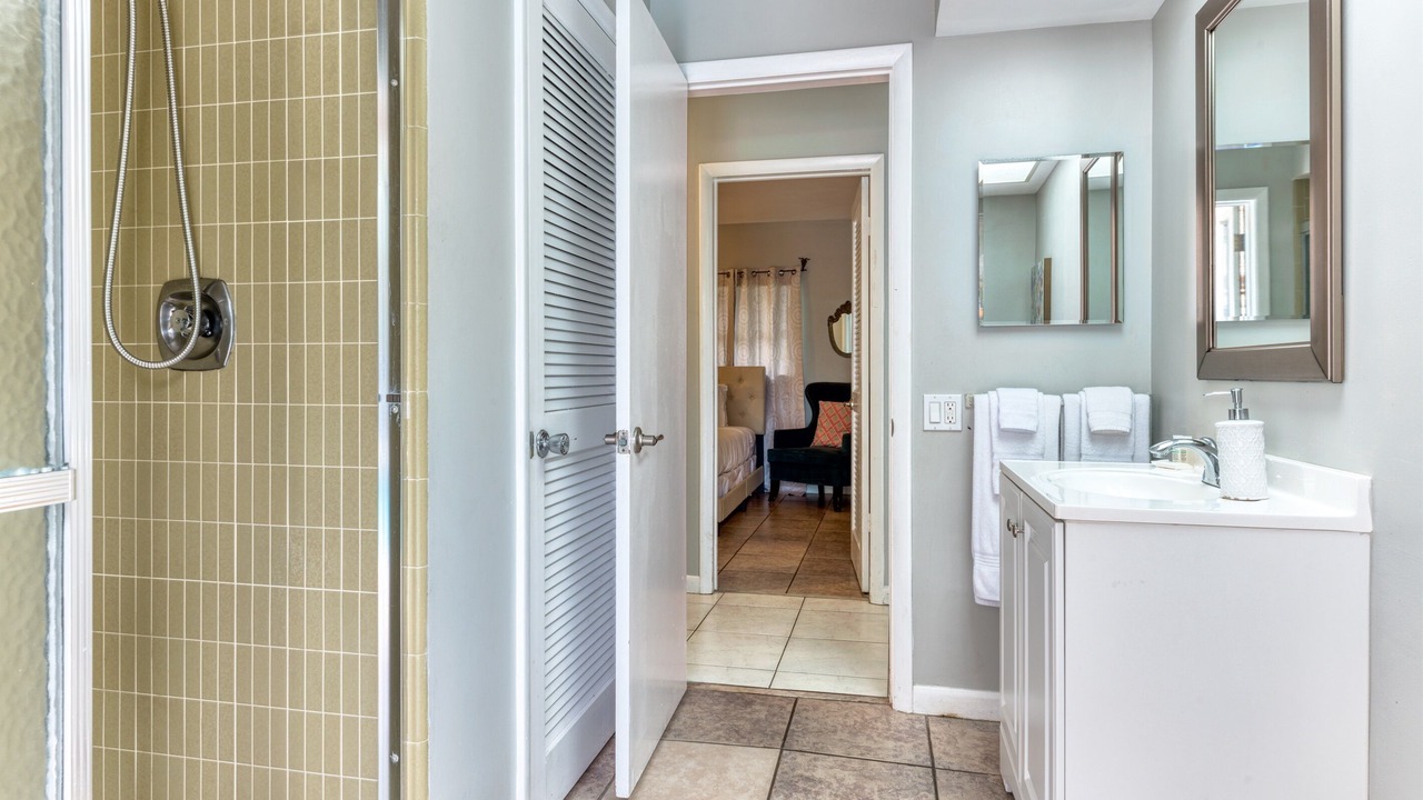 Photo of Bathroom in South Palm Park Neighborhood Association