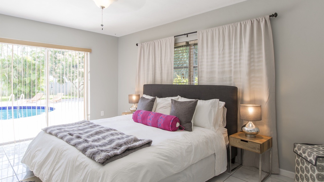 Photo of Bedroom in South Palm Park Neighborhood Association