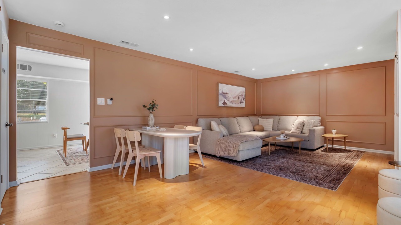 Photo of Livingroom in Tallahassee