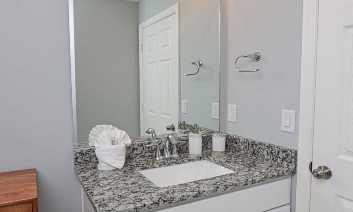 Photo of Bathroom in Jacarandas