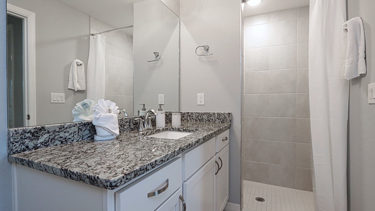 Photo of Bathroom in Jacarandas