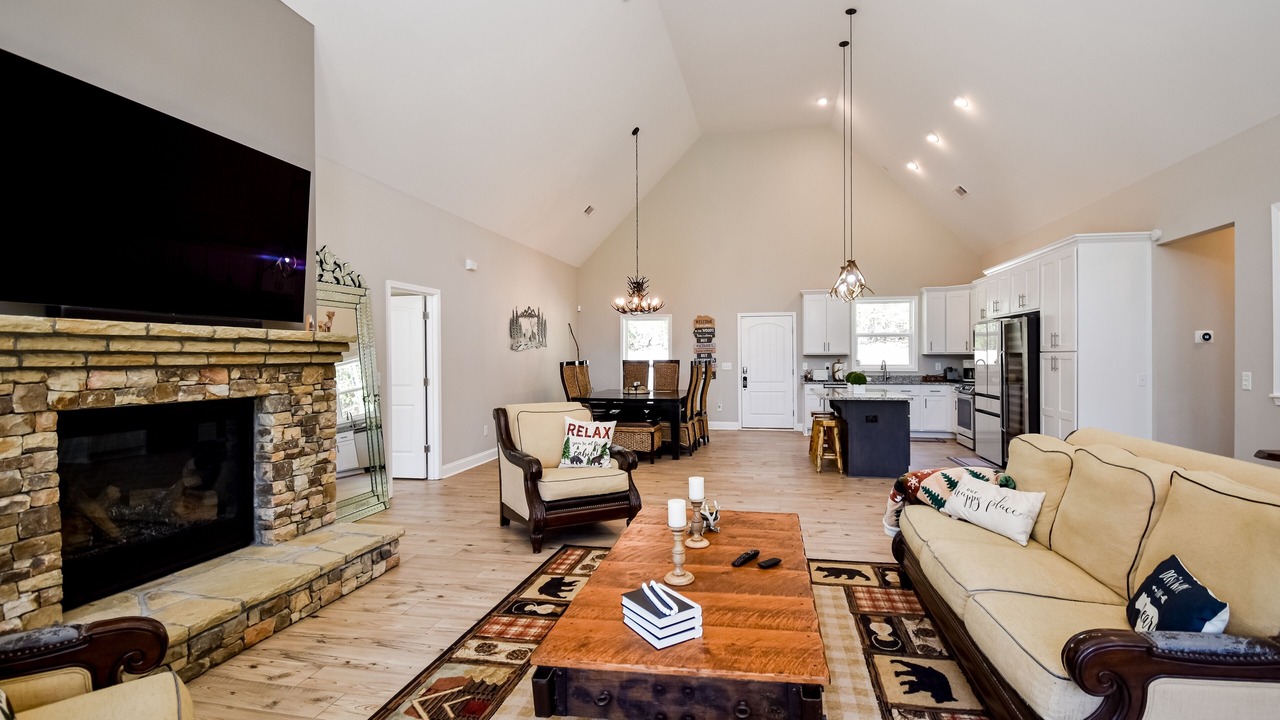 Photo of Livingroom in Blairsville