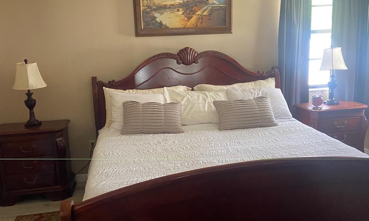 Photo of Bedroom in Interchange Square