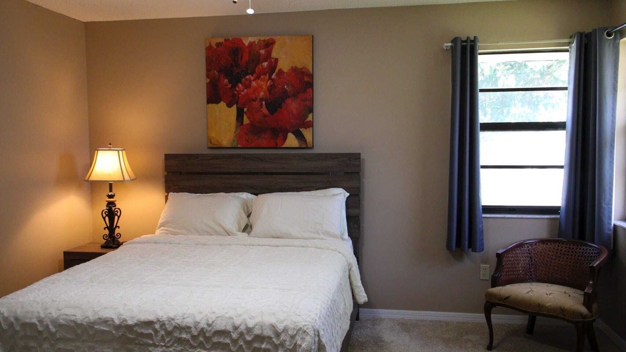 Photo of Bedroom in Interchange Square
